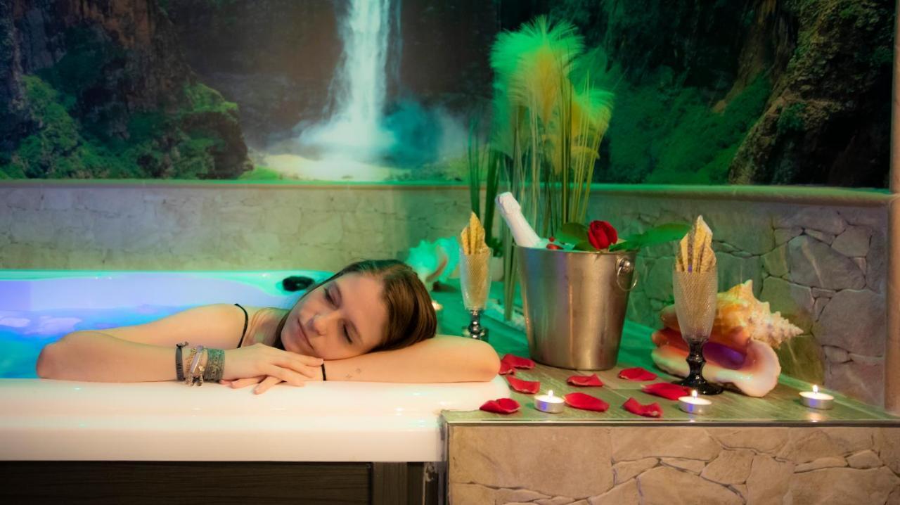 Apartamento Estrella Sauna Spa Jacuzzi 알하마데아라콘 외부 사진